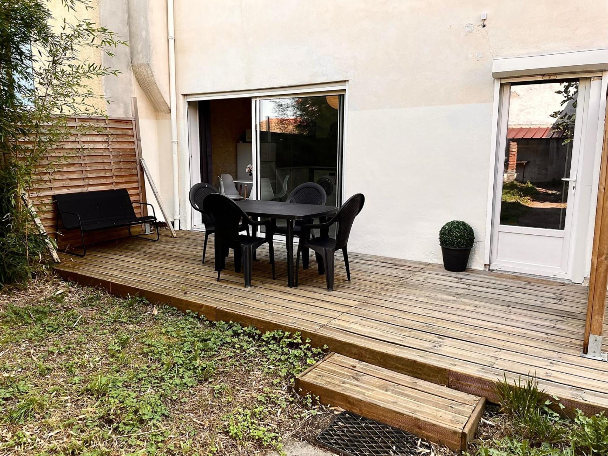 Le Clos Des Baleines 1 Limoges Exterior photo